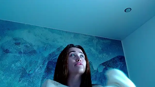 millllina online show from October 12, 2025, 2:18 pm