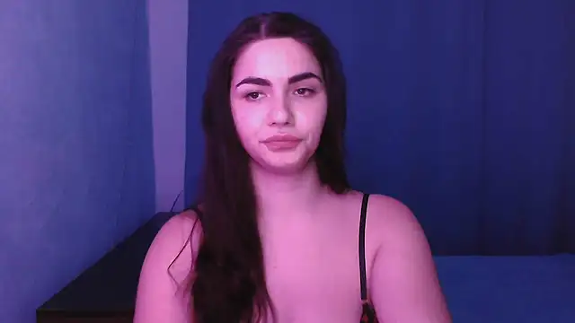 HannahMeid online show from December 18, 2024, 8:03 pm