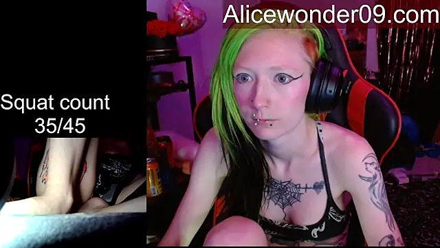 alicewonder09 online show from March 3, 2026, 4:19 am