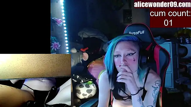 alicewonder09 online show from February 12, 2025, 4:12 am