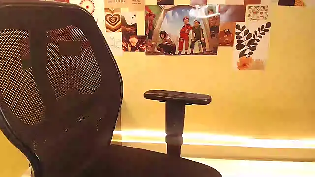 Snapshot of __Aashiii chatting on January 10, 2025, 11:22 am Aashiii online show from January 10, 2025, 11:22 am