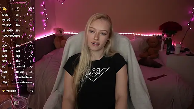 Snapshot of AmandaFiree chatting on February 20, 2026, 6:26 am AmandaFiree online show from February 20, 2026, 6:26 am