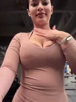 MistressBelleNoire online show from March 7, 2025, 9:48 pm