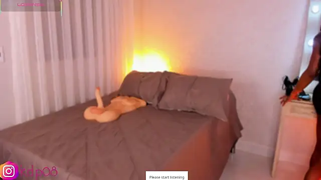 Snapshot of shannol_ryan chatting on February 6, 2026, 1:01 am shannol ryan online show from February 6, 2026, 1:01 am