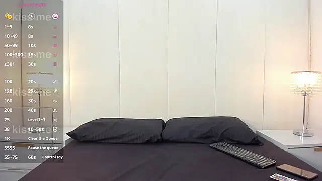Snapshot of Evaa_Martinez chatting on August 5, 2026, 1:05 pm Evaa Martinez online show from August 5, 2026, 1:05 pm
