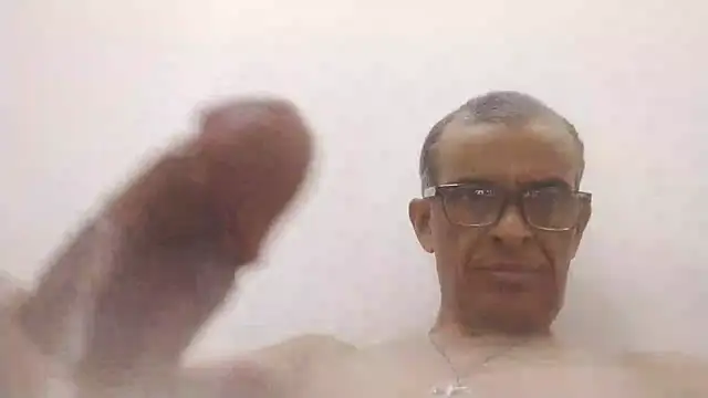 Snapshot of jrfm14 chatting on October 18, 2025, 2:52 pm jrfm14 online show from October 18, 2025, 2:52 pm