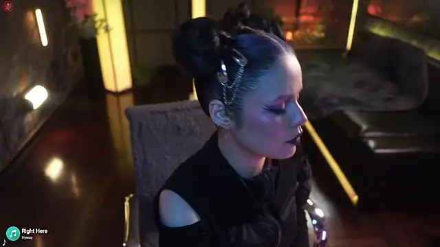 Snapshot of alessa_goreng chatting on September 28, 2025, 3:46 am alessa goreng online show from September 28, 2025, 3:46 am