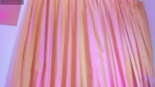 Lulu exotic1 online show from October 1, 2025, 2:54 pm