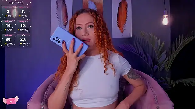 Snapshot of amy_e chatting on September 28, 2025, 12:01 pm amy e online show from September 28, 2025, 12:01 pm