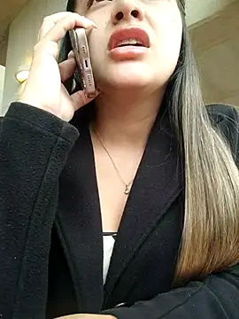 alana 69 online show from December 16, 2025, 8:35 pm