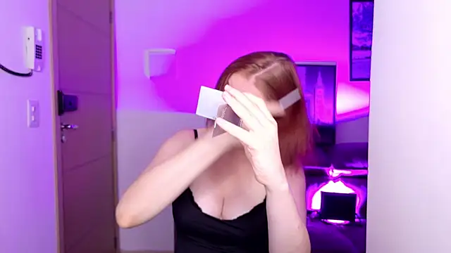 AnnJey online show from February 1, 2025, 4:22 pm
