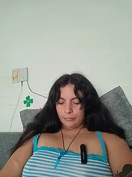 Snapshot of ZaraHoney chatting on October 11, 2025, 6:31 pm ZaraHoney online show from October 11, 2025, 6:31 pm