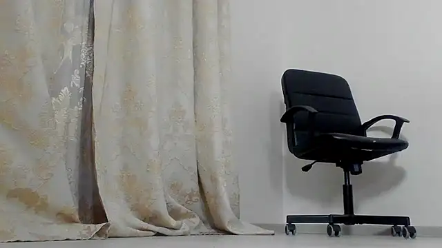 Snapshot of MarciaColins chatting on February 9, 2025, 1:44 am MarciaColins online show from February 9, 2025, 1:44 am