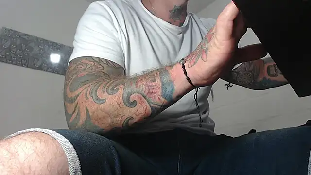 Snapshot of stripnolimits chatting on March 7, 2025, 9:59 pm stripnolimits online show from March 7, 2025, 9:59 pm