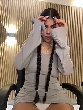 Sarasanders 4 online show from October 25, 2025, 4:11 am