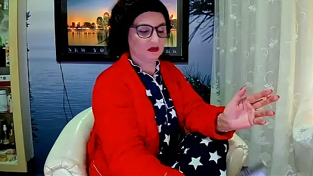 Snapshot of Mature4you44 chatting on February 14, 2025, 10:06 am Mature4you44 online show from February 14, 2025, 10:06 am
