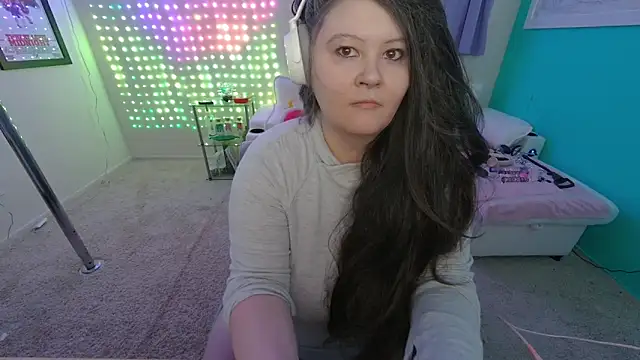 electrifiedlove online show from December 2, 2025, 9:05 pm