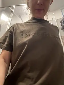 Snapshot of LadyChantale chatting on February 17, 2026, 3:09 pm LadyChantale online show from February 17, 2026, 3:09 pm