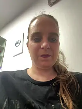 LadyChantale online show from April 2, 2026, 7:04 am