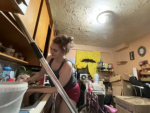 Snowbunnycake 131 online show from July 10, 2026, 8:47 am