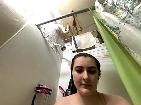 Snowbunnycake 131 online show from November 29, 2025, 1:33 pm