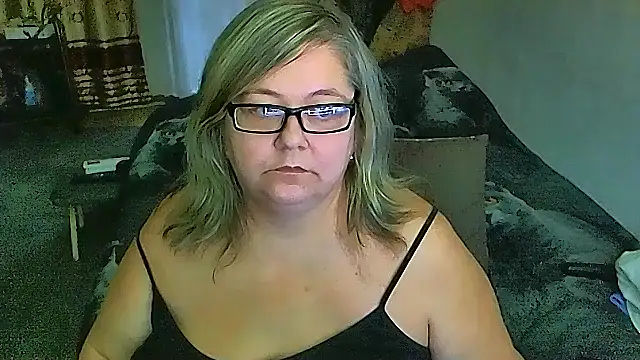 Snapshot of sex2 chatting on October 10, 2025, 8:37 am sex2 online show from October 10, 2025, 8:37 am