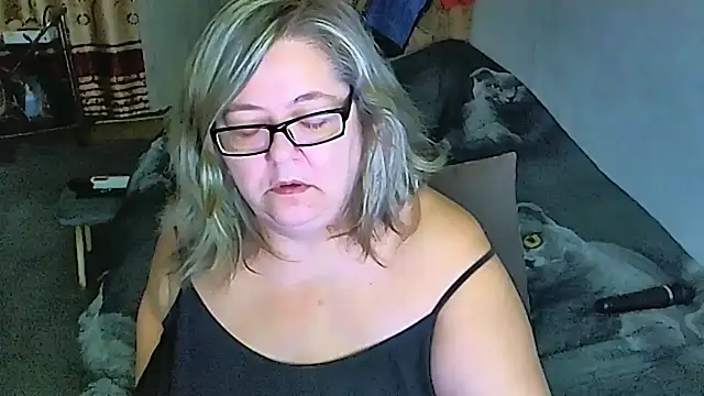 Snapshot of sex2 chatting on October 5, 2025, 12:34 am sex2 online show from October 5, 2025, 12:34 am