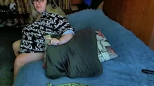 Snapshot of sex2 chatting on March 18, 2025, 10:37 pm sex2 online show from March 18, 2025, 10:37 pm