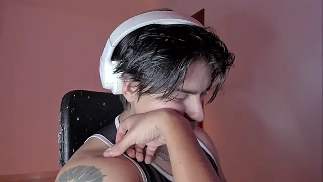 Giordano Russo online show from November 17, 2025, 10:25 pm