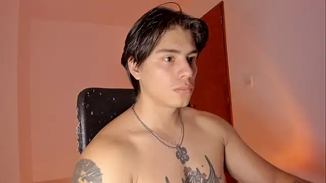 Giordano Russo online show from December 19, 2025, 6:54 pm