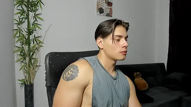 Giordano Russo online show from February 26, 2025, 10:15 pm