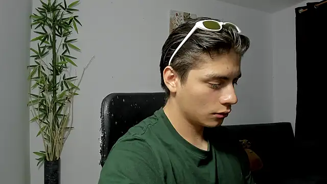 Giordano Russo online show from February 24, 2025, 3:33 am