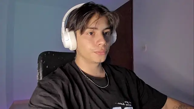 Giordano Russo online show from October 22, 2025, 10:41 pm