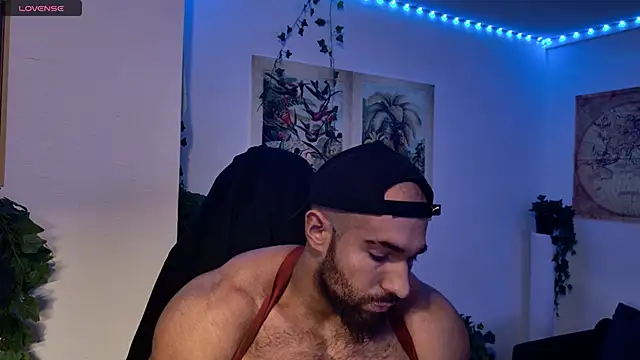 Snapshot of Musculus6 chatting on October 11, 2025, 1:34 pm Musculus6 online show from October 11, 2025, 1:34 pm