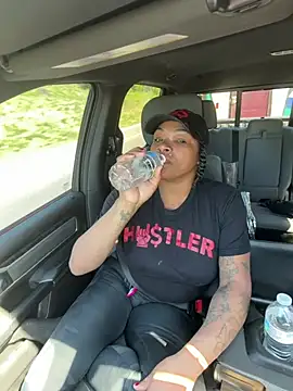 HaloRodeoLover2 online show from April 18, 2026, 3:03 pm