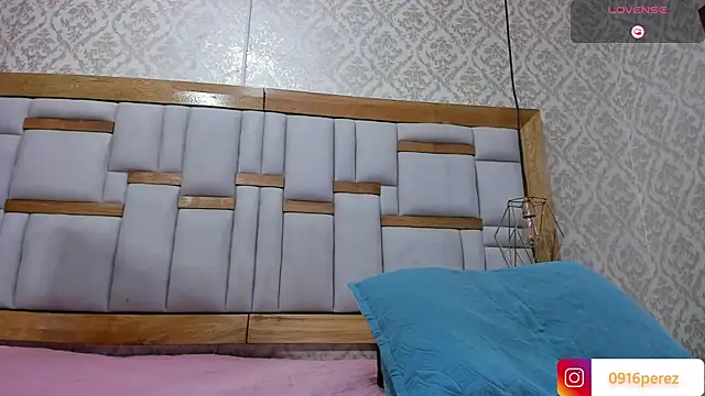 Snapshot of _kaarla_ chatting on October 30, 2025, 7:22 pm  kaarla  online show from October 30, 2025, 7:22 pm