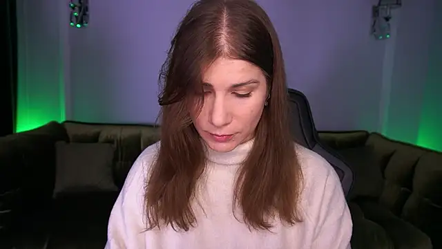 CassandraGood online show from November 28, 2025, 7:30 am