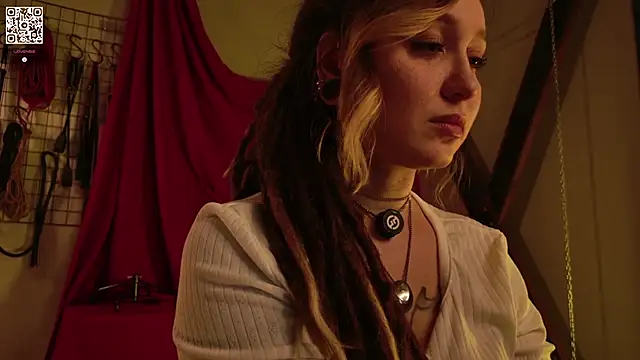 Snapshot of VortexProject chatting on December 3, 2025, 1:43 pm VortexProject online show from December 3, 2025, 1:43 pm