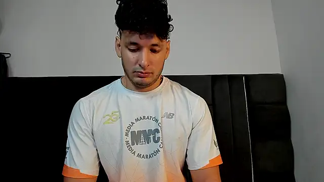 alejandro  2 online show from March 3, 2026, 4:14 pm