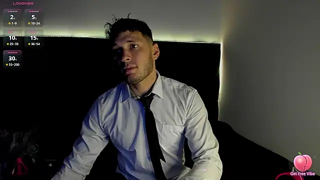 alejandro  2 online show from October 3, 2025, 7:48 pm