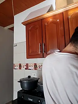 alejandro  2 online show from December 4, 2025, 8:30 pm