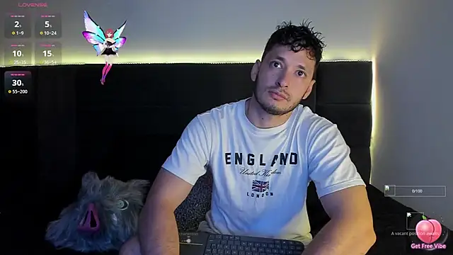 alejandro  2 online show from October 9, 2025, 2:39 pm