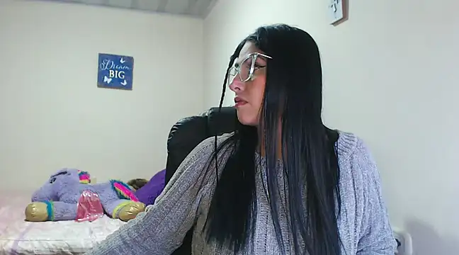 Snapshot of sahtlove1 chatting on February 15, 2025, 1:10 am sahtlove1 online show from February 15, 2025, 1:10 am