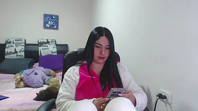 Snapshot of sahtlove1 chatting on February 5, 2025, 1:37 am sahtlove1 online show from February 5, 2025, 1:37 am