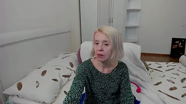 Snapshot of aminalive chatting on October 8, 2025, 8:16 am aminalive online show from October 8, 2025, 8:16 am