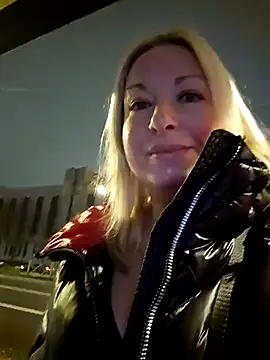 Arina smiles online show from January 24, 2025, 3:13 pm