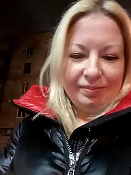 Arina smiles online show from December 20, 2024, 3:31 pm