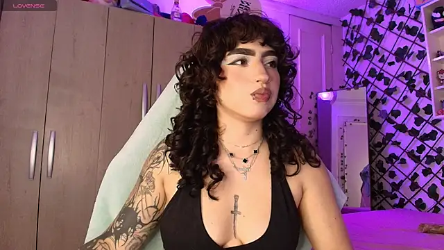 valenor  online show from July 9, 2026, 3:18 am