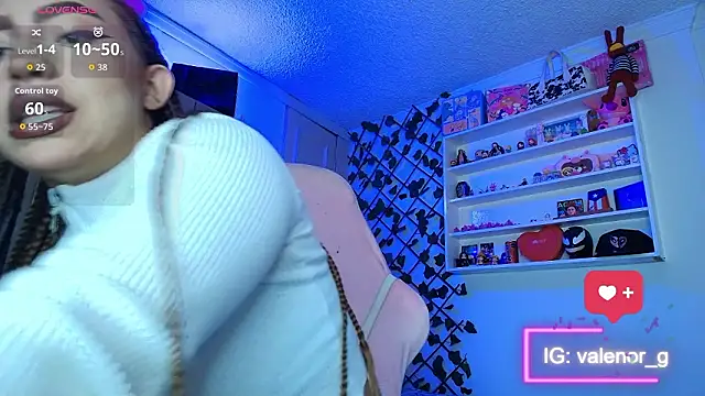 valenor  online show from February 11, 2026, 2:33 am