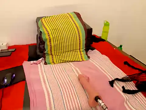 Suzzy-SL online show from September 19, 2025, 2:37 am